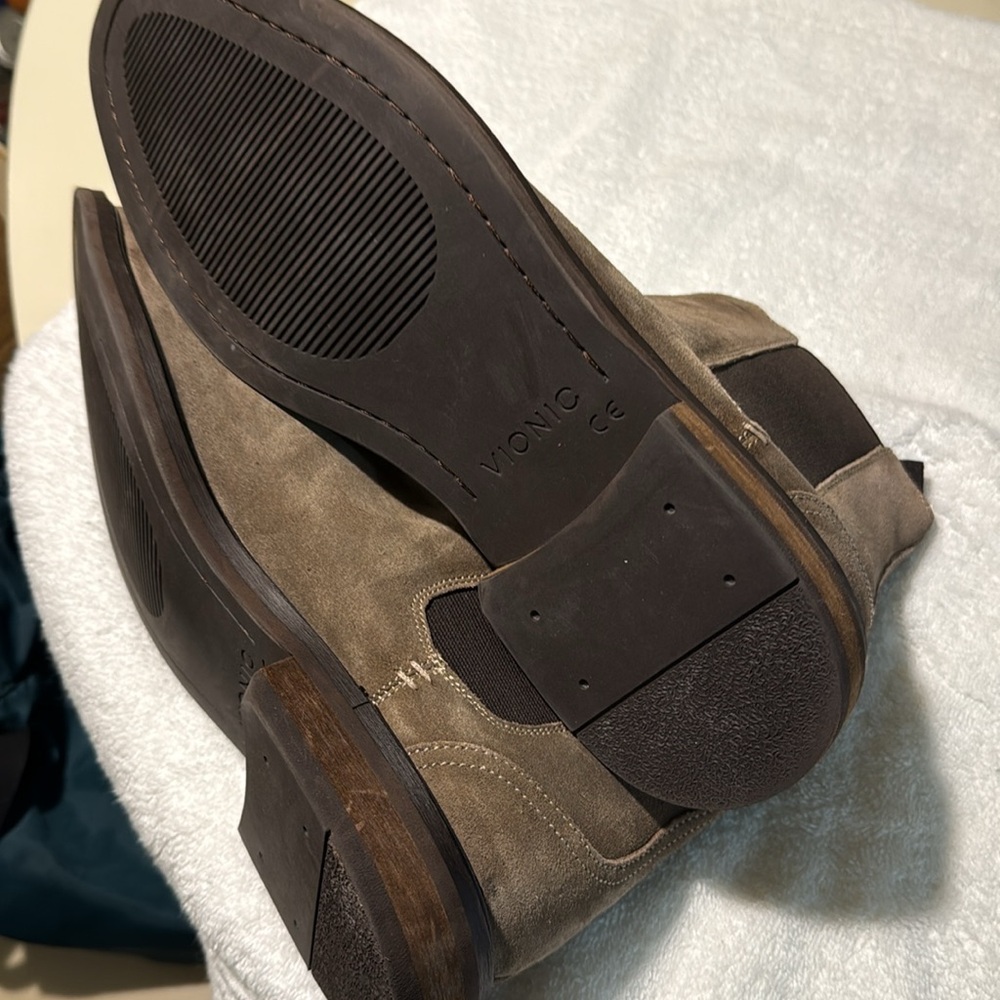 Men Vionic boots - Picture 4 of 5